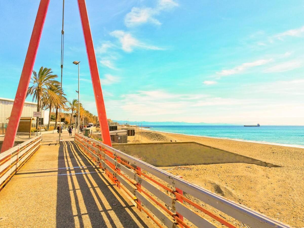 Modern & Bright Flat - 2 Min From The Sea Apartamento Savona Exterior foto