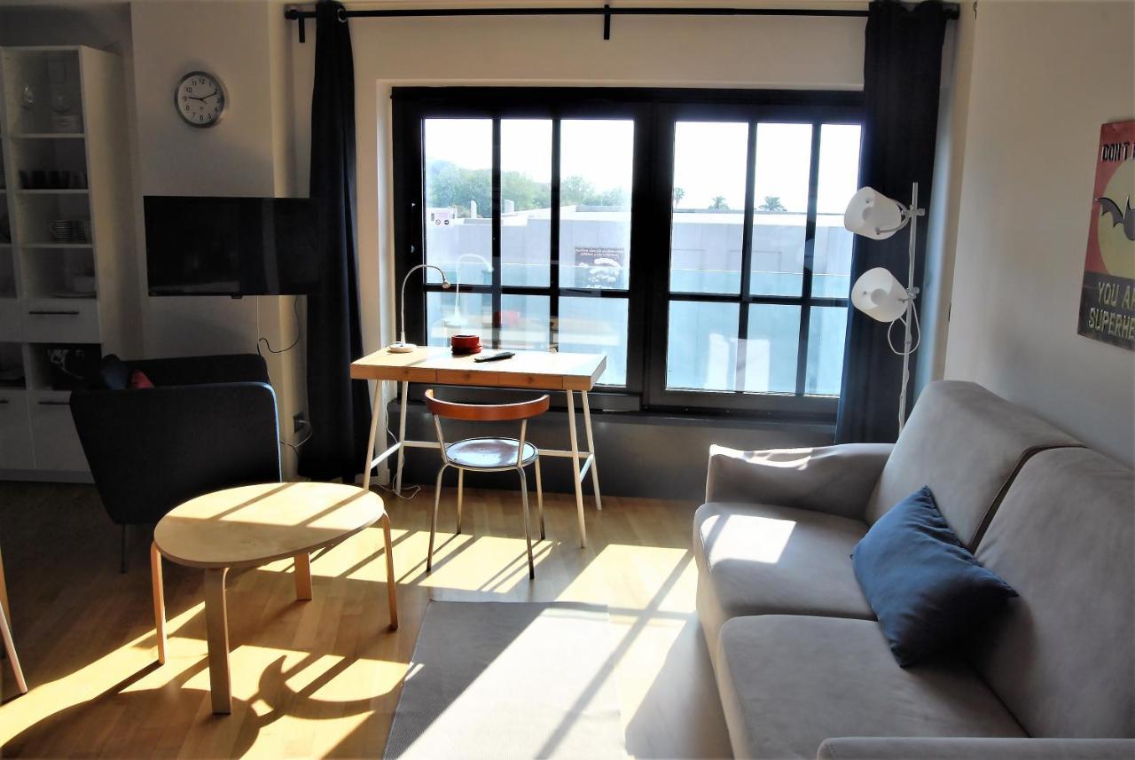 Modern & Bright Flat - 2 Min From The Sea Apartamento Savona Exterior foto
